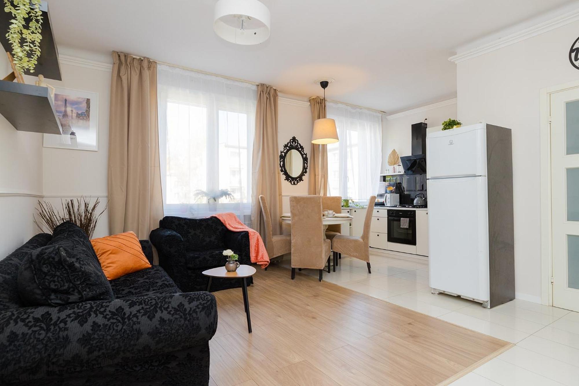 ורשה Superapart Grochowska 136, Very Close To The Mon Hospital On Saszerow Street מראה חיצוני תמונה